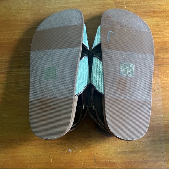 J Crew Scalloped Sandals Women’s Size 7 - Picture 3 of 5